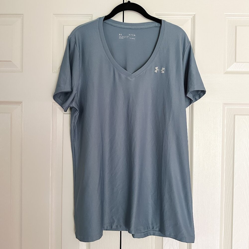 Women's Under Armour V-Neck T-Shirt - Gray Size XL